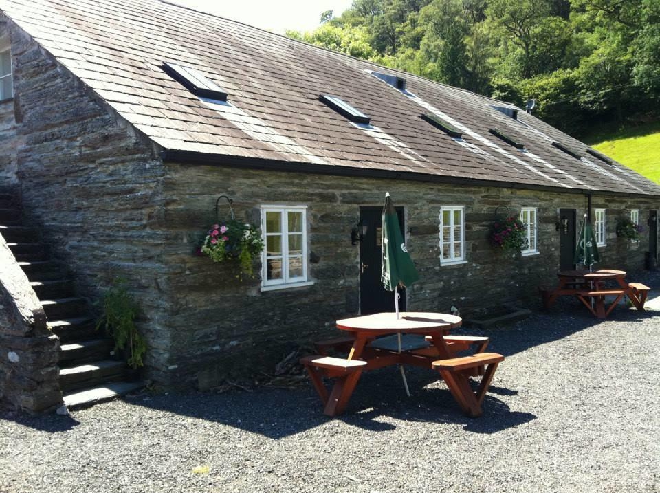 The Oakeley Arms Hotel Maentwrog Exterior photo